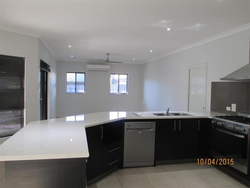 11 Jadura Crescent, Baynton WA 6714