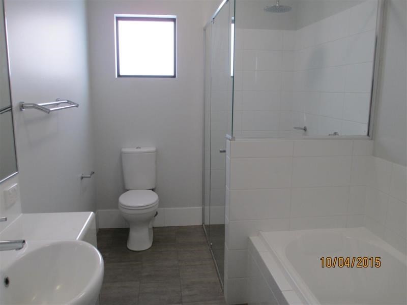 11 Jadura Crescent, Baynton WA 6714