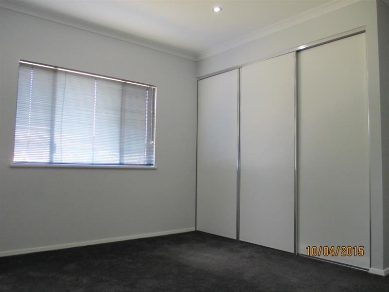 11 Jadura Crescent, Baynton WA 6714