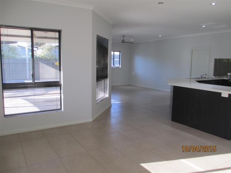 11 Jadura Crescent, Baynton WA 6714