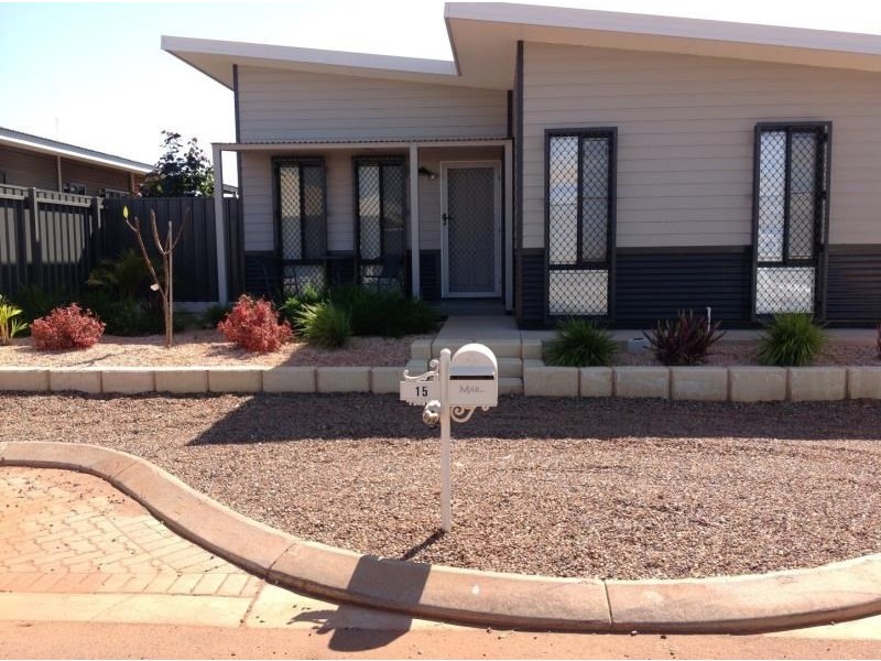 15 Bettong Bend, Baynton WA 6714
