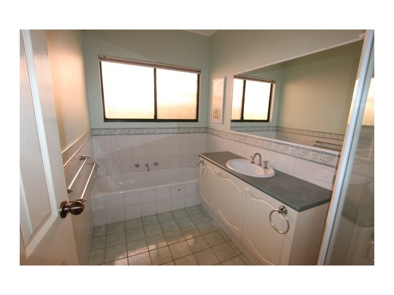 20 Leslie Loop, Baynton WA 6714