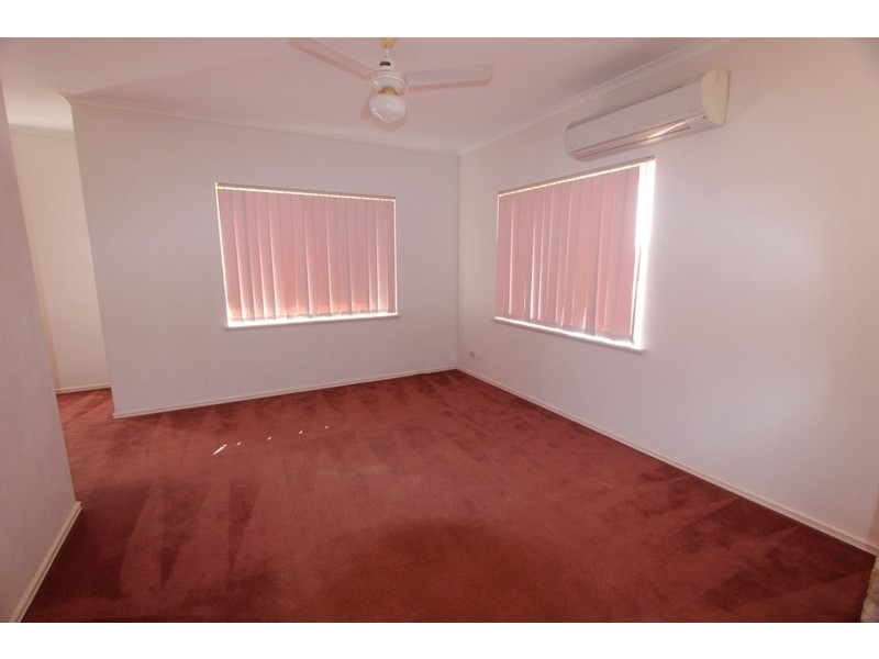 39 McCamey Loop, Baynton WA 6714