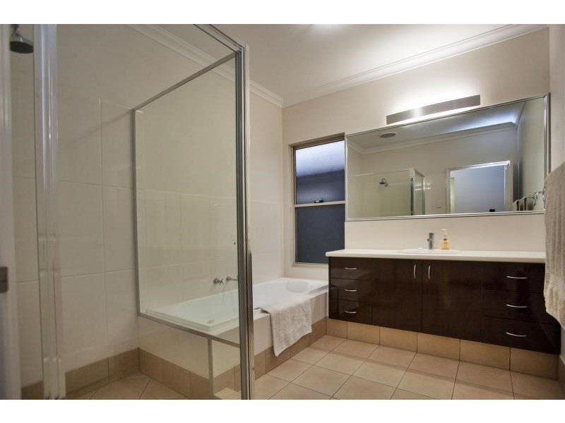 17 Baynton Drive, Baynton WA 6714