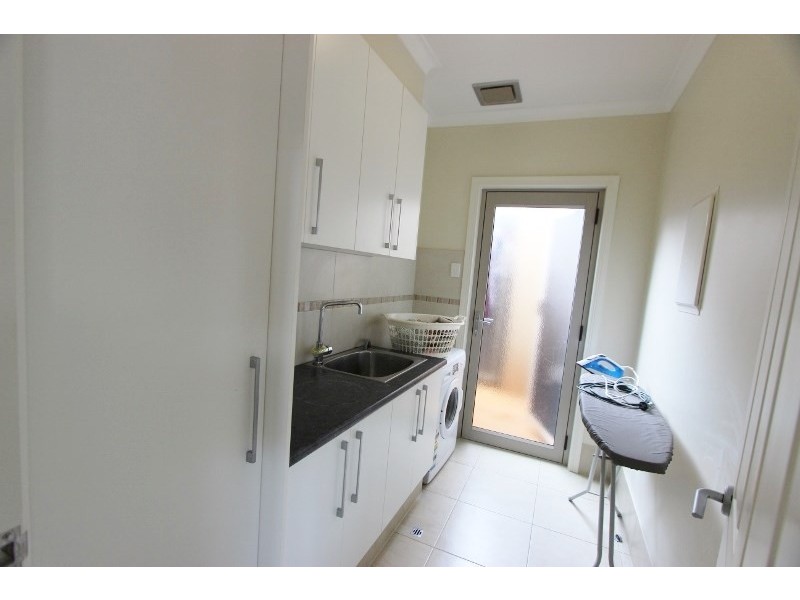 18 Euro Boulevard, Baynton WA 6714