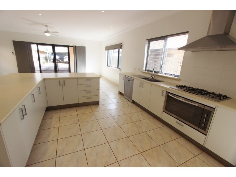 13 Marniyarra Loop, Baynton WA 6714