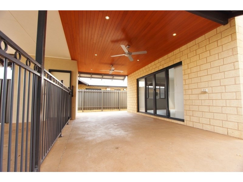 13 Marniyarra Loop, Baynton WA 6714