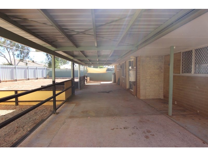 35 Strickland Drive, Millars Well WA 6714