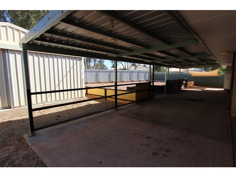 35 Strickland Drive, Millars Well WA 6714