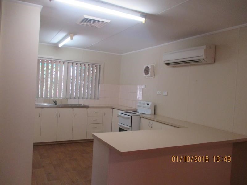 11 Elliott Crescent, Dampier WA 6713