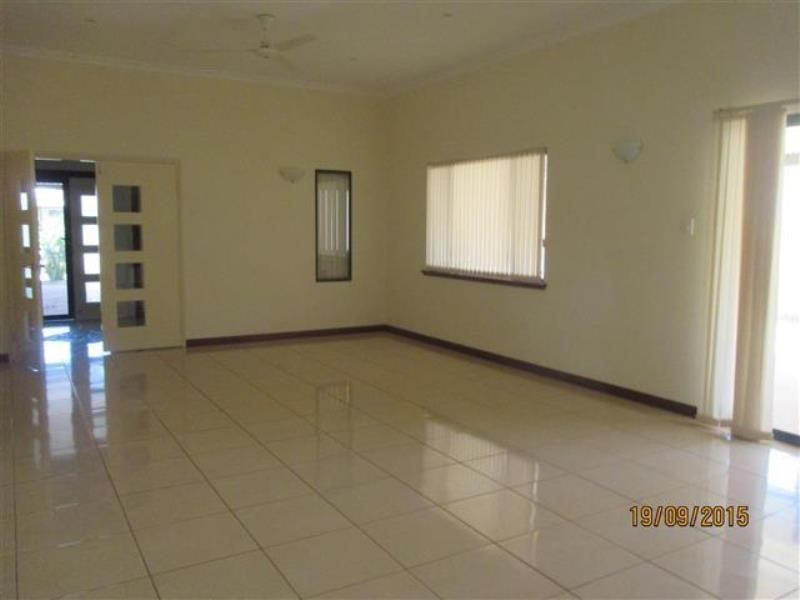 5 Warbler Loop, Nickol WA 6714