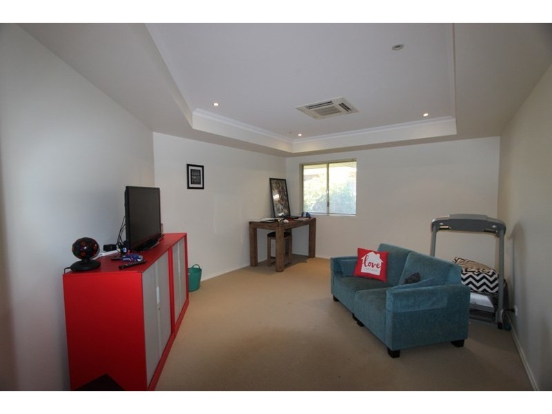 15 Woodswallow Bend, Nickol WA 6714