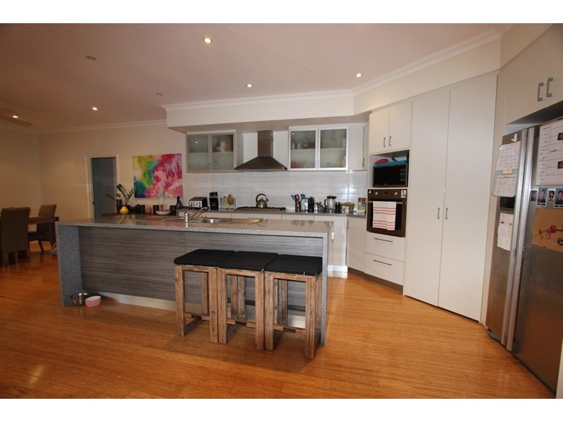 15 Woodswallow Bend, Nickol WA 6714