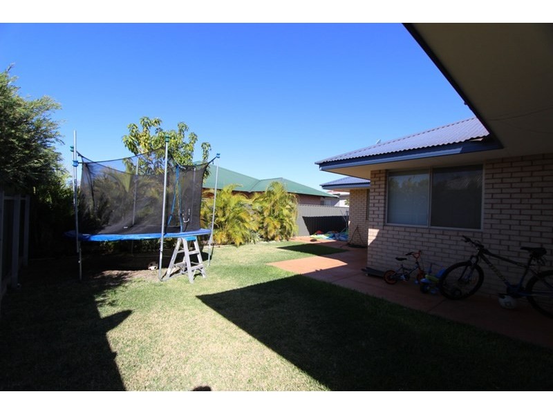 15 Woodswallow Bend, Nickol WA 6714