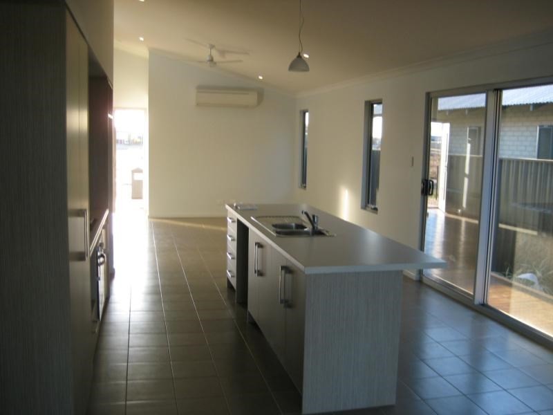 29 Balyarra Parkway, Baynton WA 6714