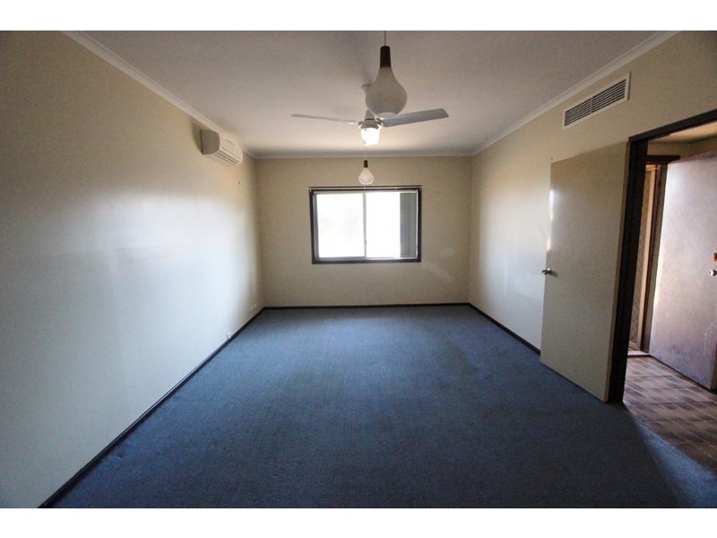 15 Enderby Street, Nickol WA 6714