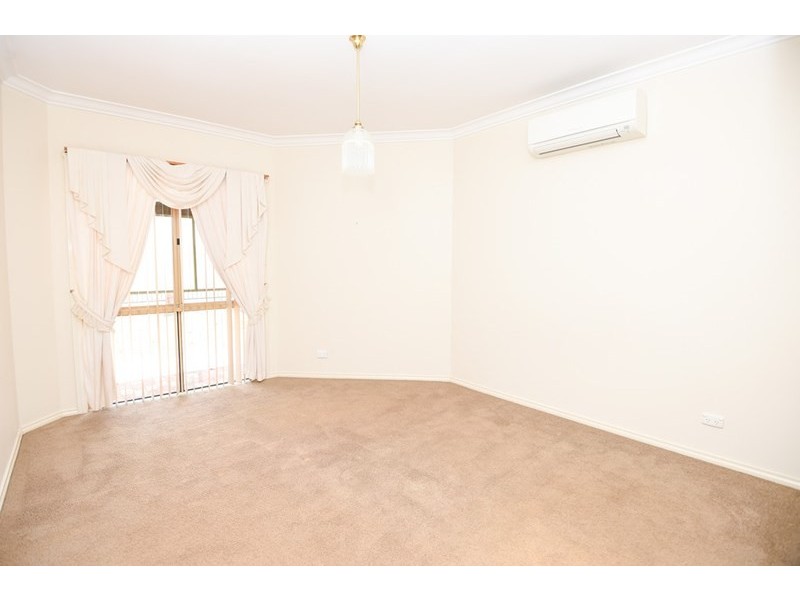 33 Leslie Loop, Baynton WA 6714