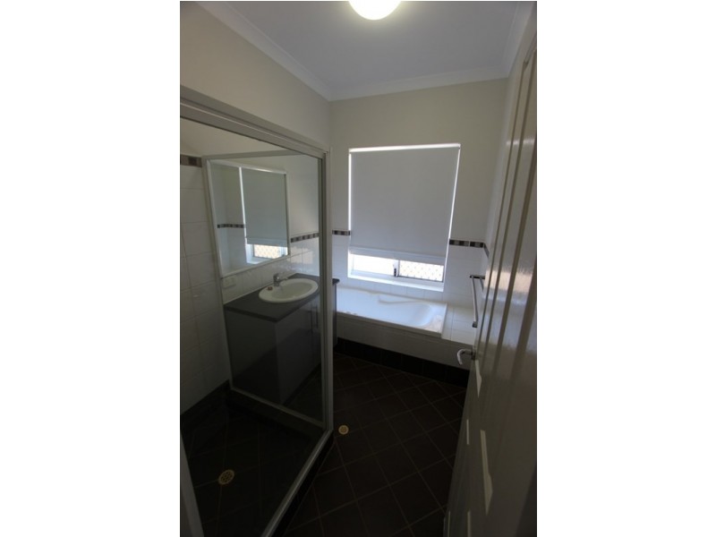 26 Buchanan Circuit, Baynton WA 6714