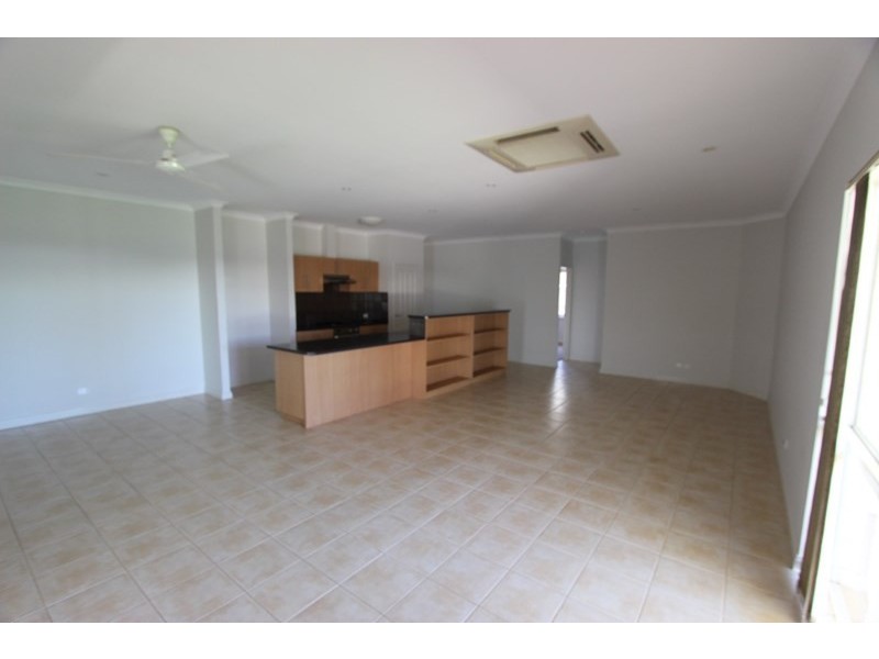 26 Buchanan Circuit, Baynton WA 6714