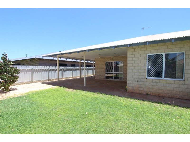 26 Buchanan Circuit, Baynton WA 6714