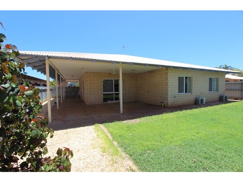 26 Buchanan Circuit, Baynton WA 6714