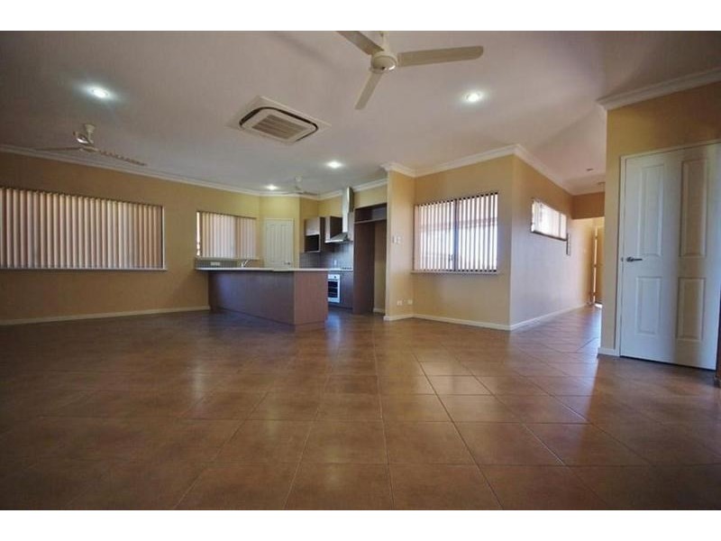 13 Fantail Bend, Nickol WA 6714