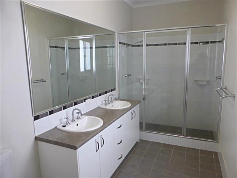 39 Mujira Ramble, Baynton WA 6714