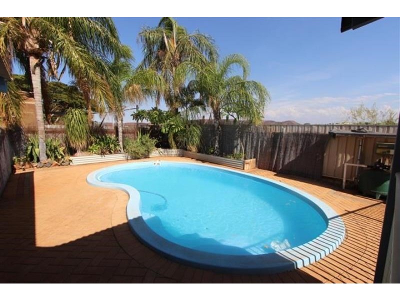 6 Knight Place, Nickol WA 6714