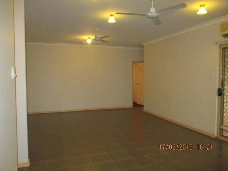 8E Wedge Place, Millars Well WA 6714