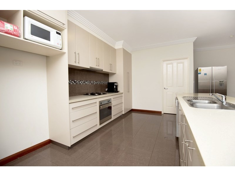 8 Kybra Way, Baynton WA 6714