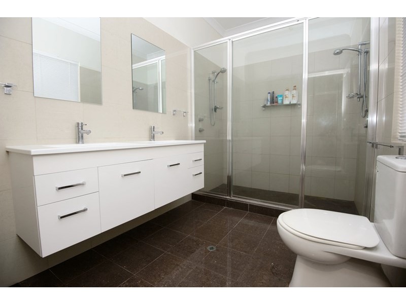 8 Kybra Way, Baynton WA 6714