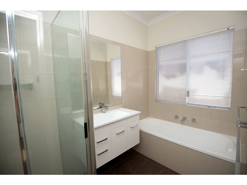 8 Kybra Way, Baynton WA 6714