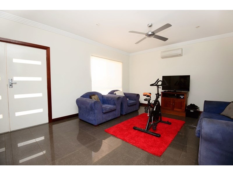 8 Kybra Way, Baynton WA 6714