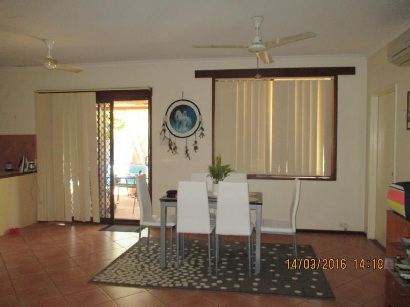 1 White Court, Baynton WA 6714