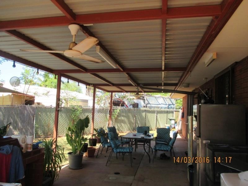 1 White Court, Baynton WA 6714