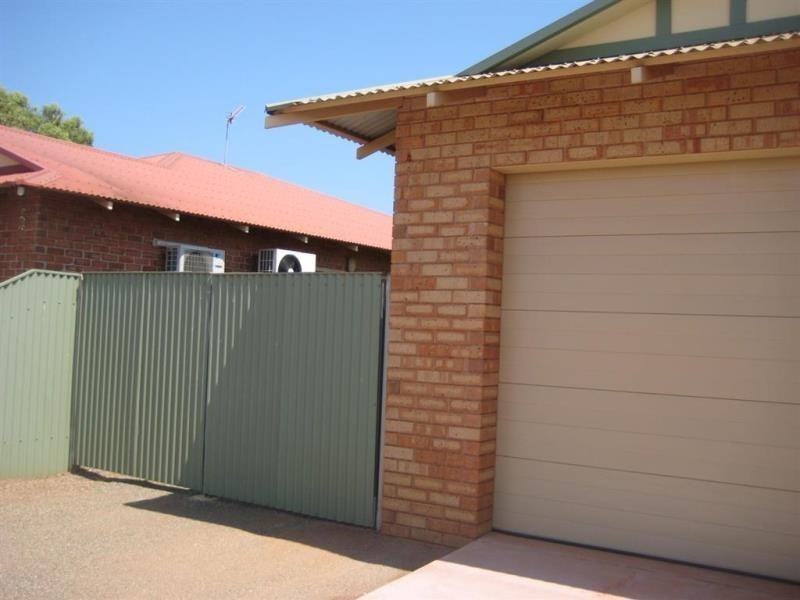 10 Thistle Loop, Nickol WA 6714
