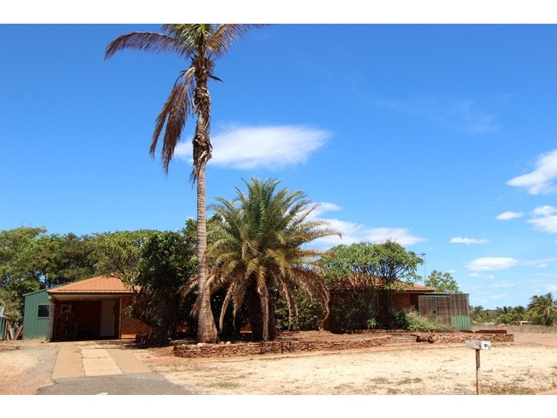 19 Elliott Crescent, Dampier WA 6713