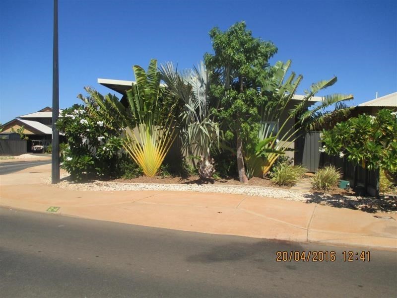 24 Marrimarri Parade, Baynton WA 6714