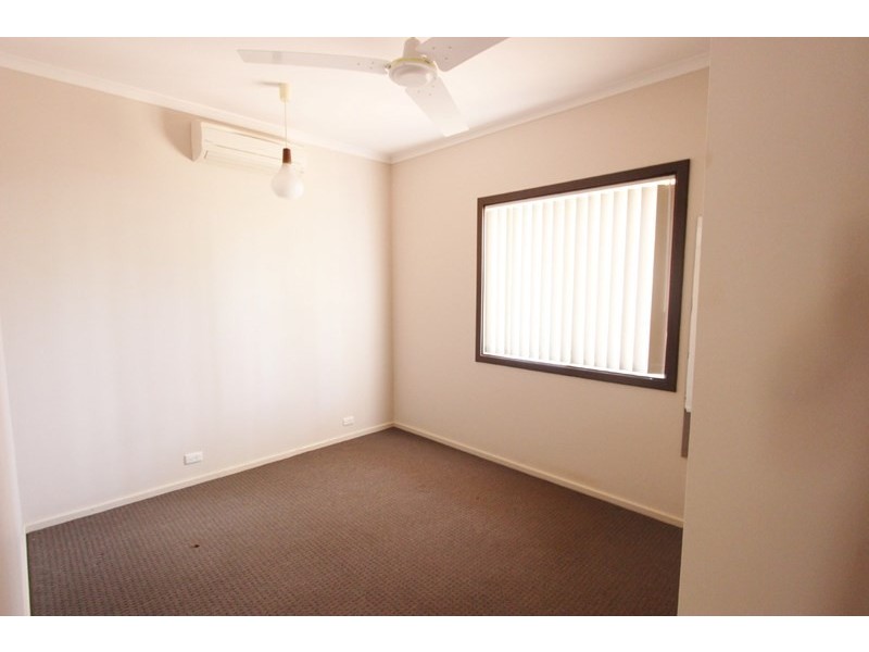 2 Newman Court, Nickol WA 6714