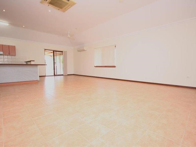 11 Buchanan Circuit, Baynton WA 6714