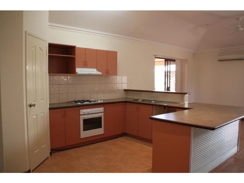 11 Buchanan Circuit, Baynton WA 6714