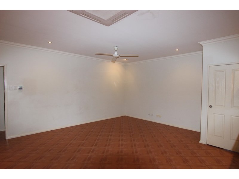 4 Schooner Street, Baynton WA 6714