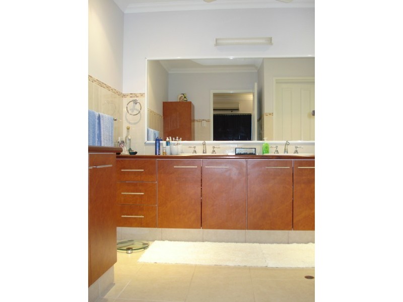 32 Walkington Cir, Karratha WA 6714