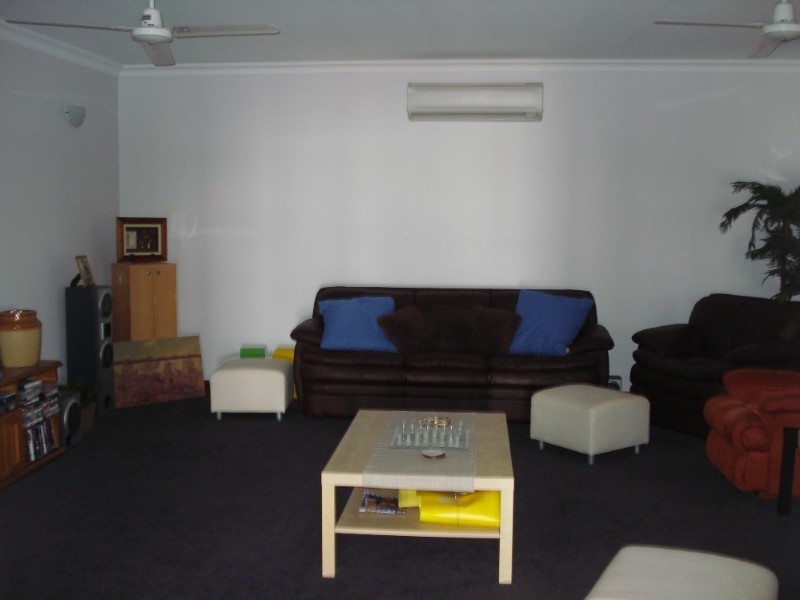32 Walkington Cir, Karratha WA 6714