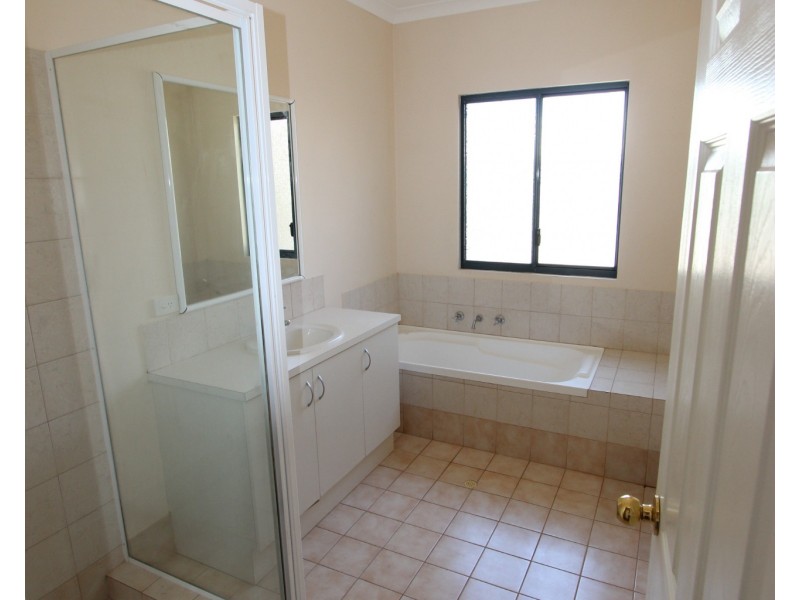 10 Miles Loop, Baynton WA 6714