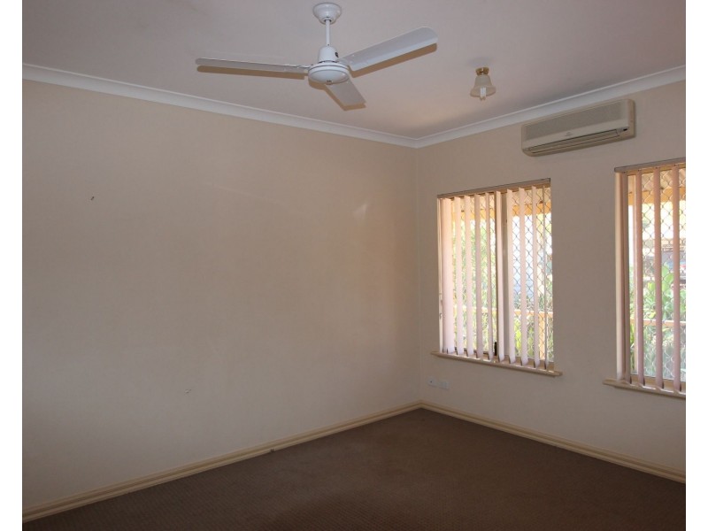 8F Wedge Place, Millars Well WA 6714