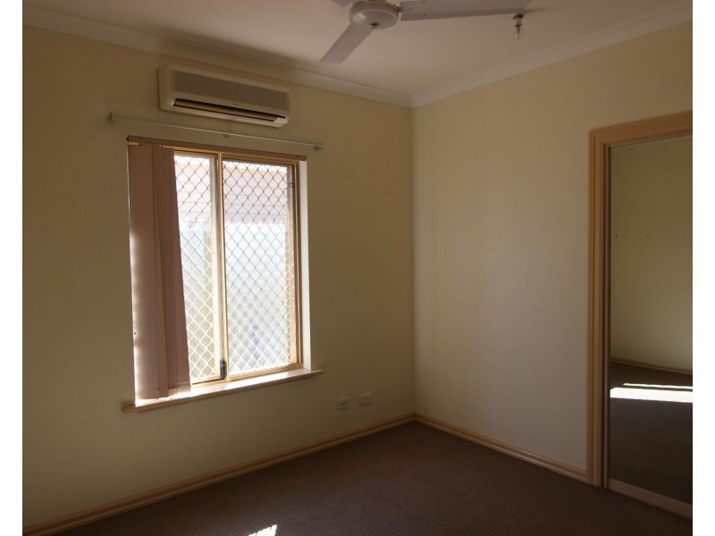 8F Wedge Place, Millars Well WA 6714