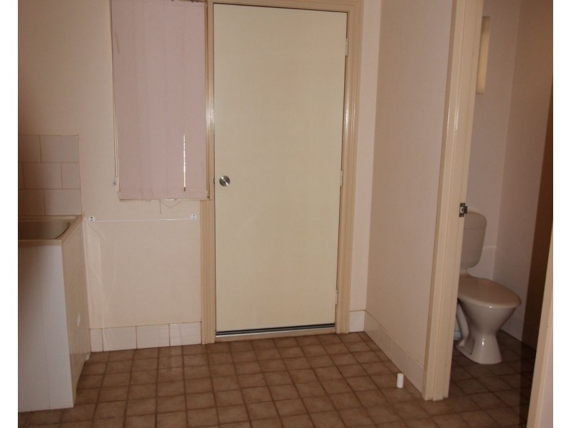 8F Wedge Place, Millars Well WA 6714