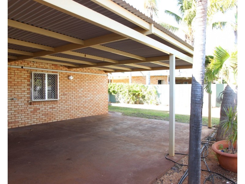 8F Wedge Place, Millars Well WA 6714