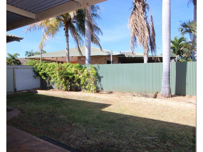 8F Wedge Place, Millars Well WA 6714